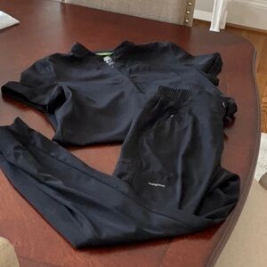 Healing Hands Black Jogger Scrub Set